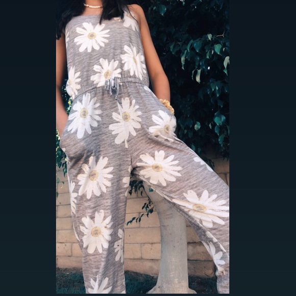 Cherokee Other - Floral jumper